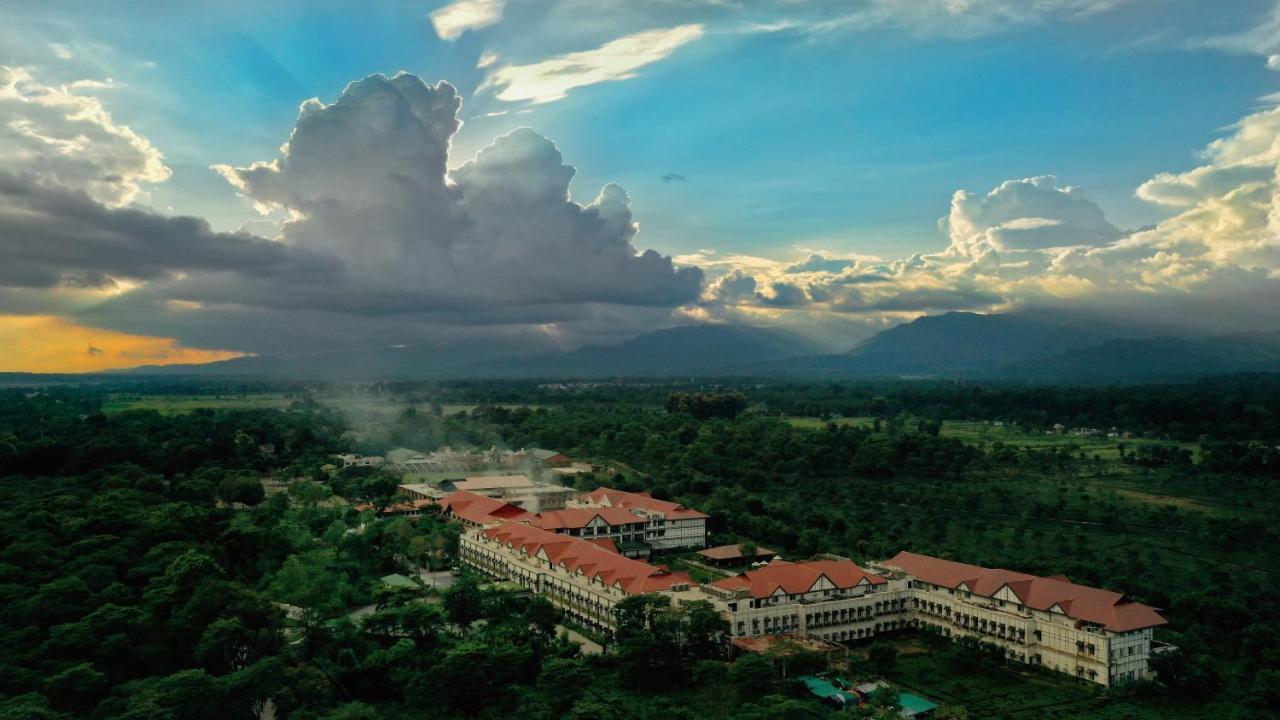 Mayfair Tea Resort Siliguri Εξωτερικό φωτογραφία